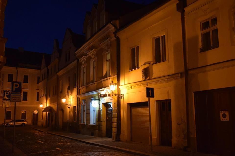Hnizdo Snu Hotell Hradec Králové Exteriör bild
